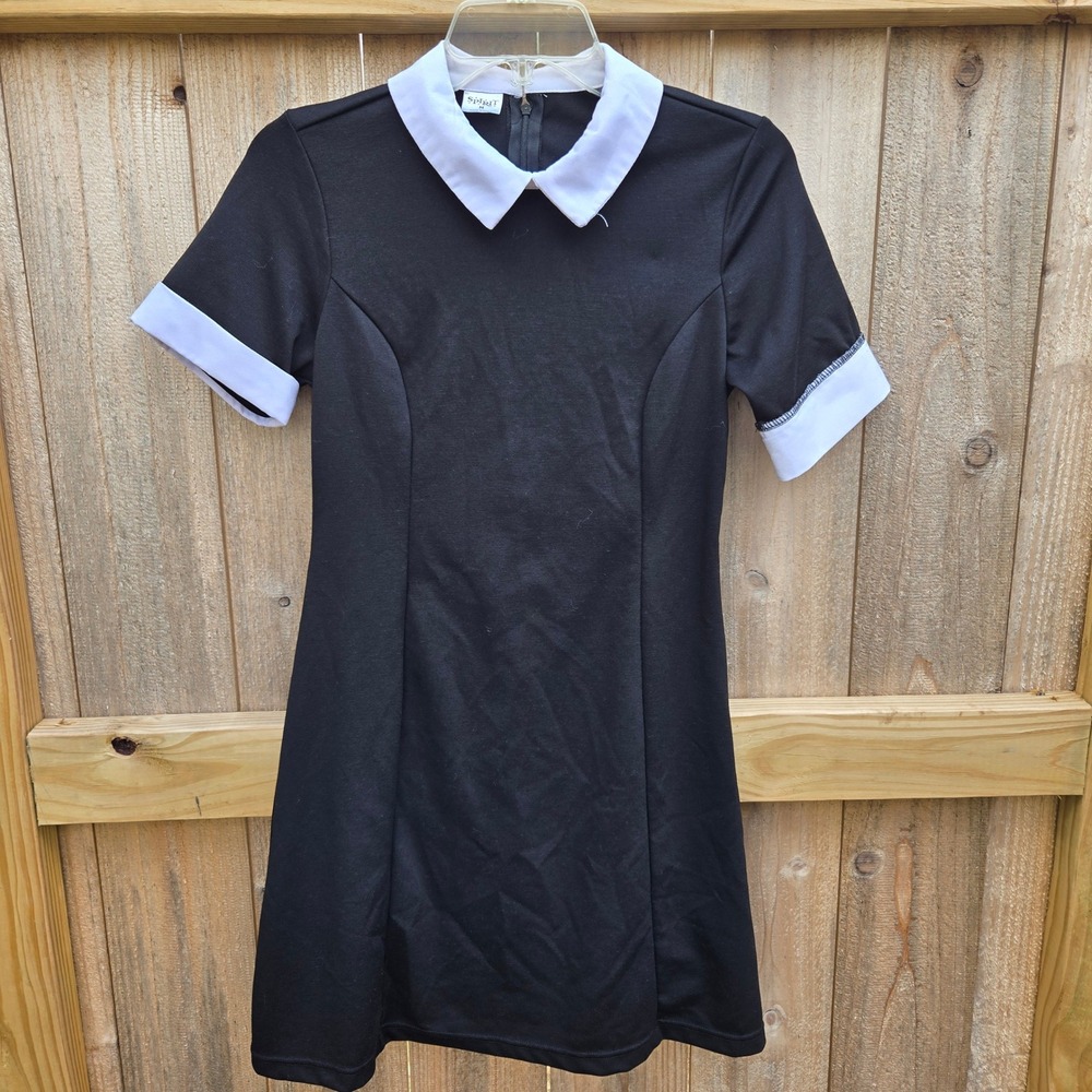 Spirit Halloween Wednesday Addams Dress Black White Collar Costume Size Medium